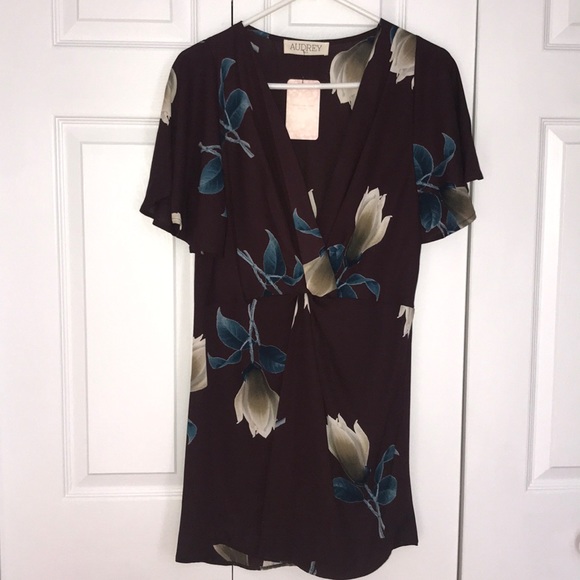 Audrey 3+1 Dresses & Skirts - Audrey Front Twist Dress